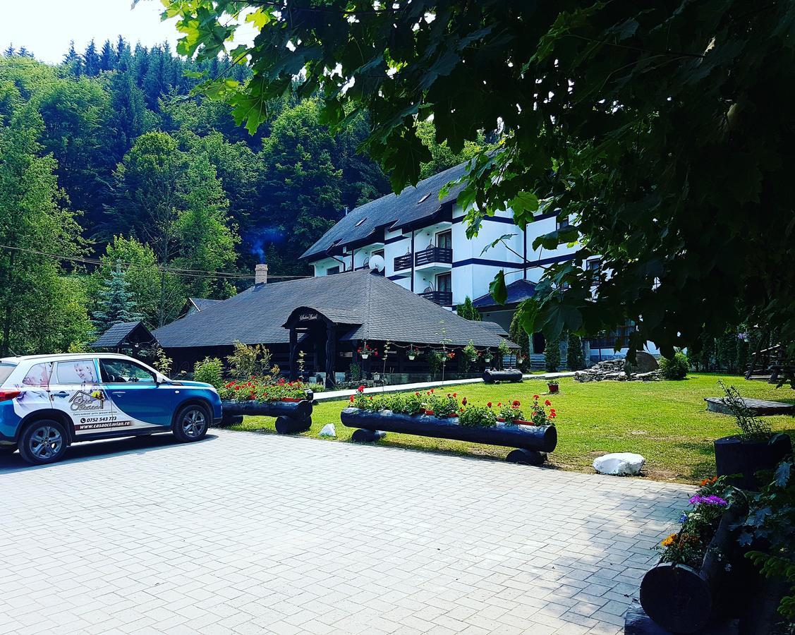 Hotel Casa Octavian Sucevita Esterno foto